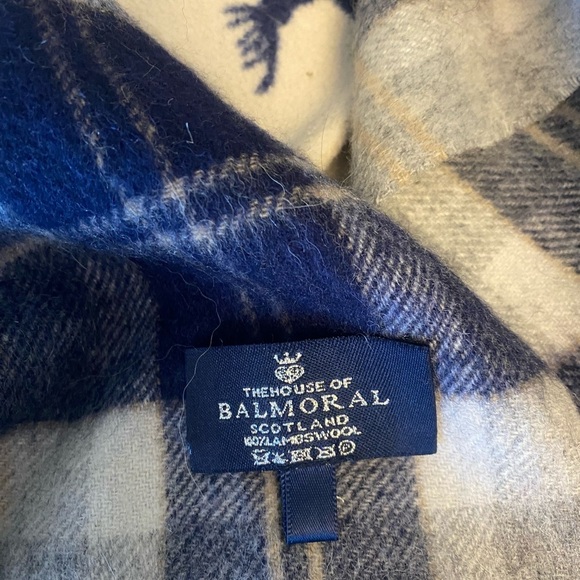 Balmoral Scotland Plaid Wool Scarf - Picture 3 of 12